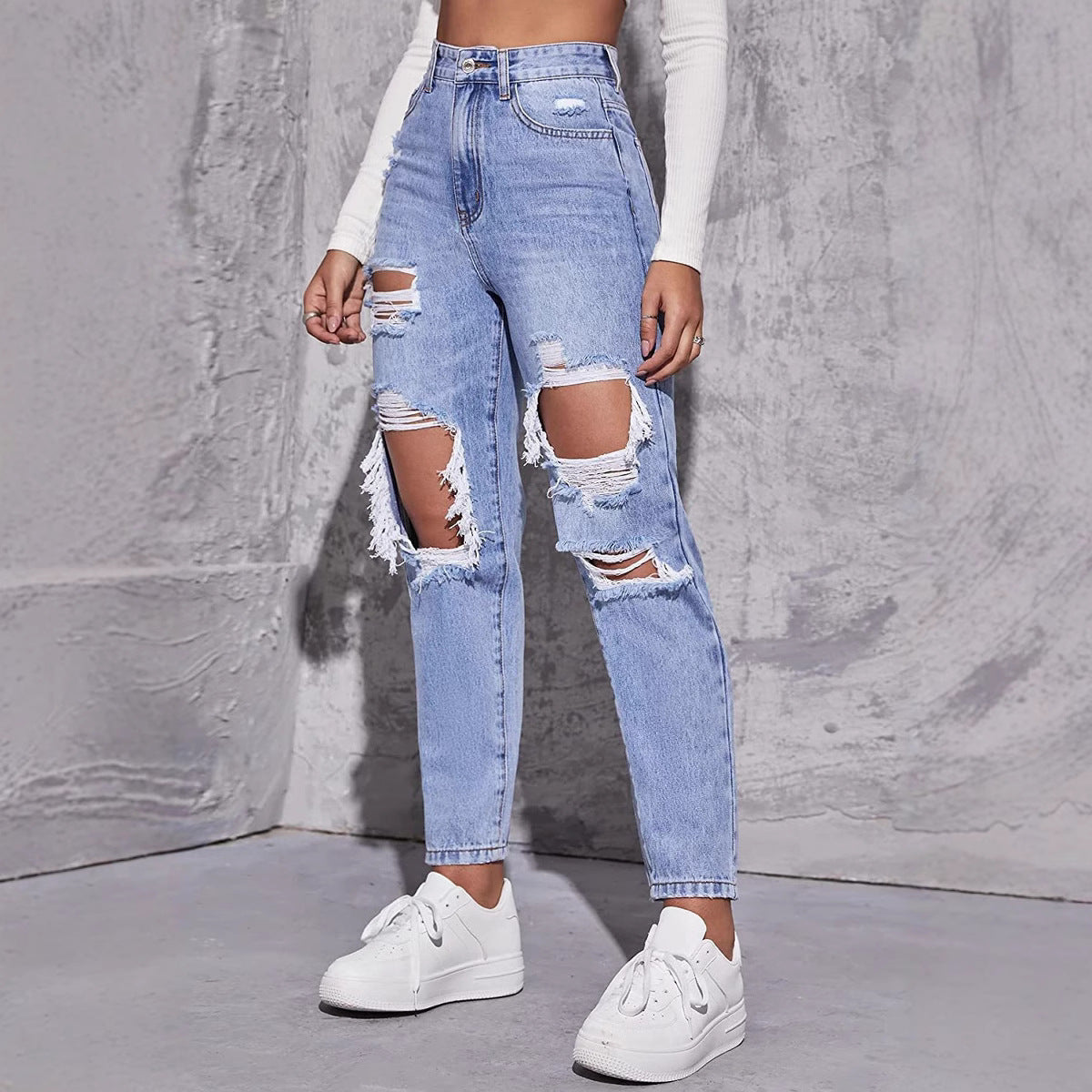 Penelope | Women's Straight Leg Distressed Jeans