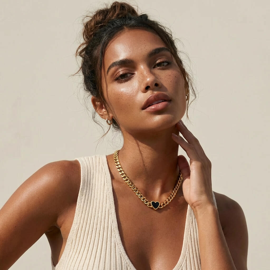 Black Shell Heart Necklace